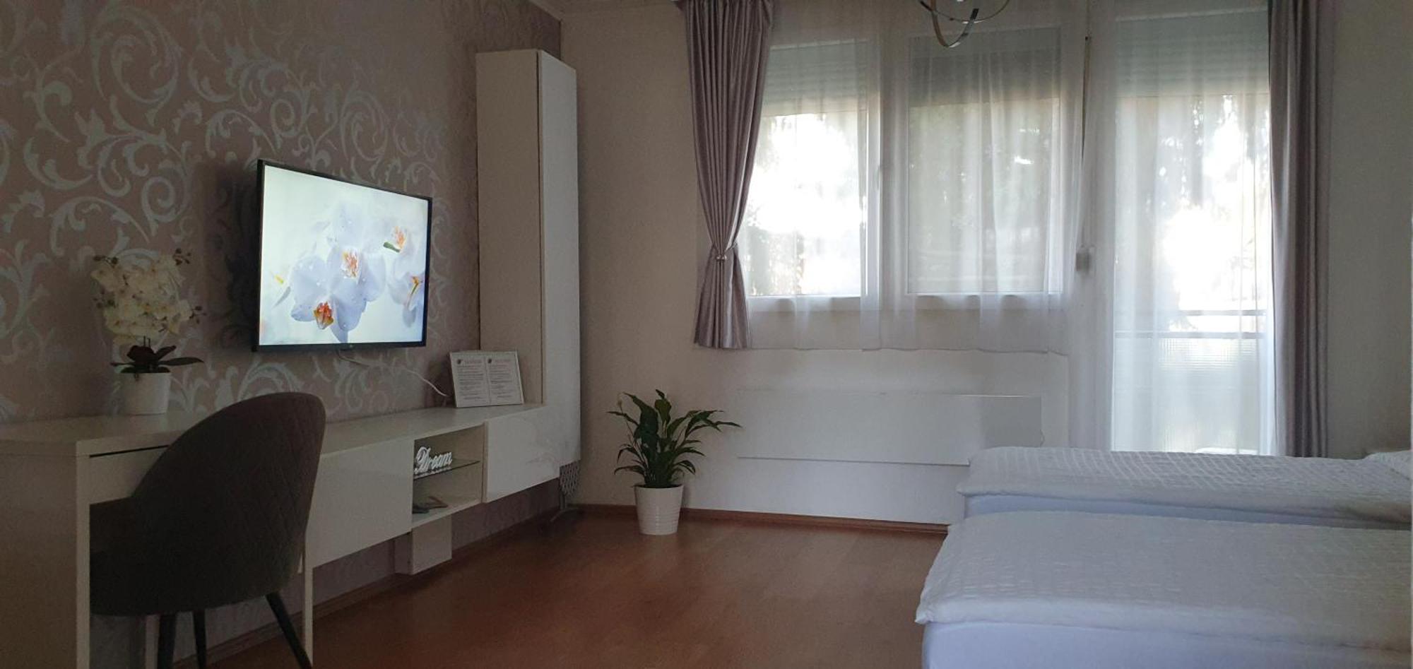 Orchidea Apartman Геделле Екстер'єр фото